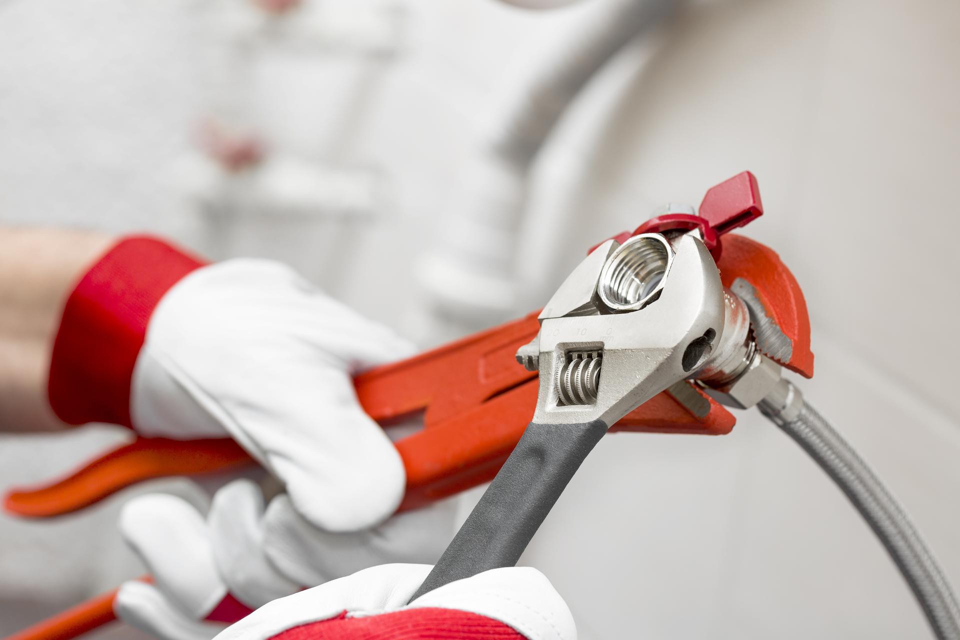 Taharet Musluğu Arızalarında Parça Değişimi ve Su Kaçak Önleme